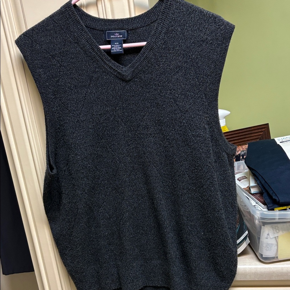 Croft & Barrow Dark Gray V-Neck Sweater Vest